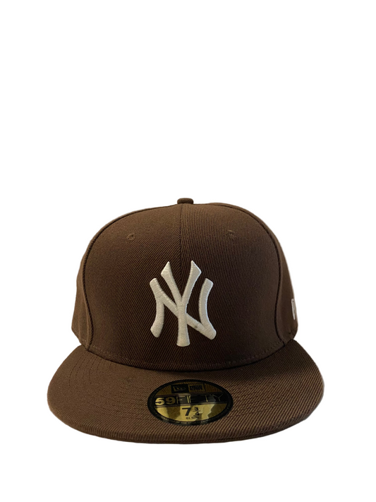 Pre Order 59FIFTY NEW YORK YANKEES BROWN FLAT BRIM FITTED CAP